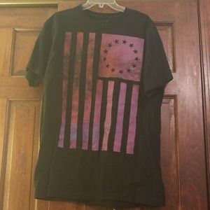 Flag tee